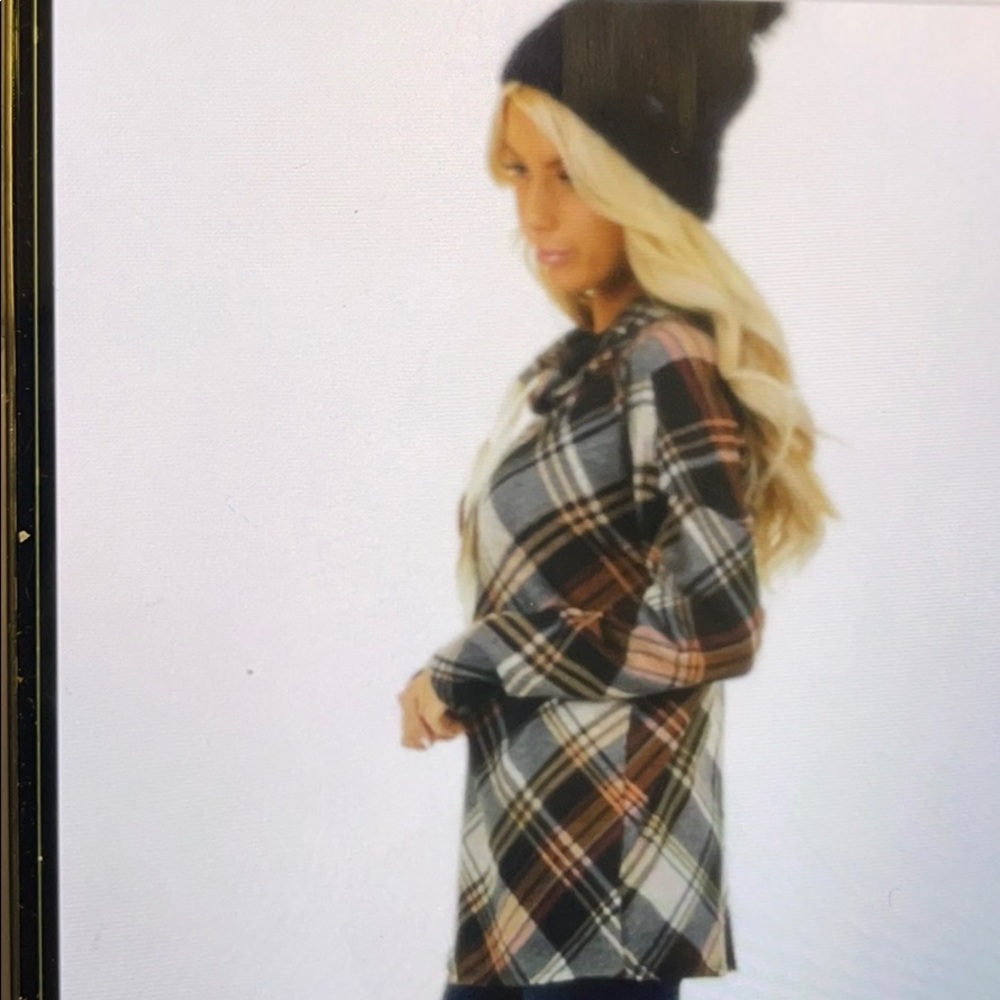 Simple and Chic plaid pull over - Picture 4 of 7